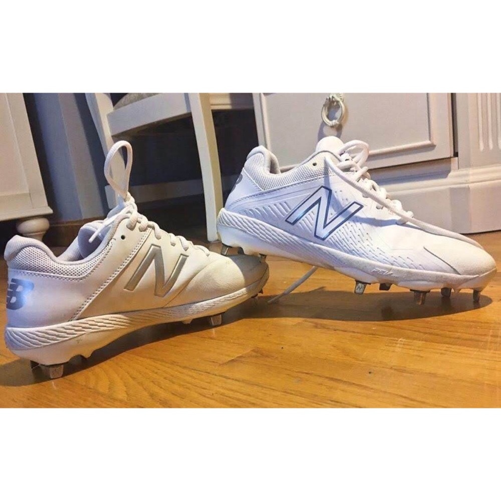 New balance metal softball cleats